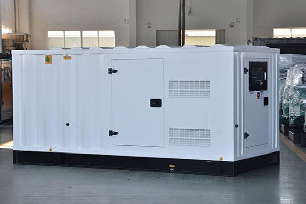 乃东发电机组气门间隙的调整周期是多久？